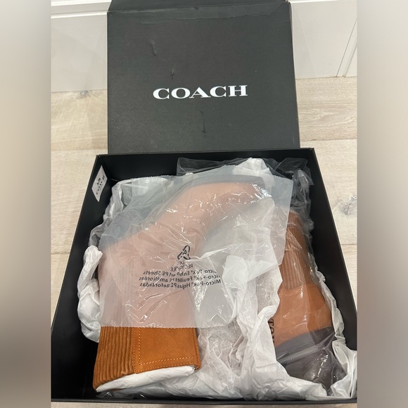 NWT! COACH Prestyn 80mm suede ankle boots - Picture 5 of 6
